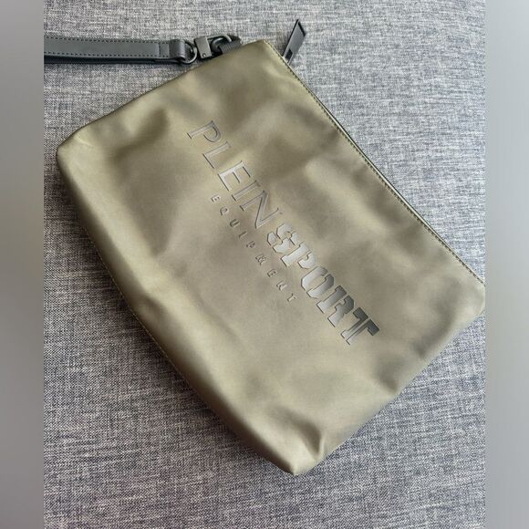 PLEIN SPORTS
 CLUTCH WITH PLEIN SPORT LOGO - Picture 3 of 14